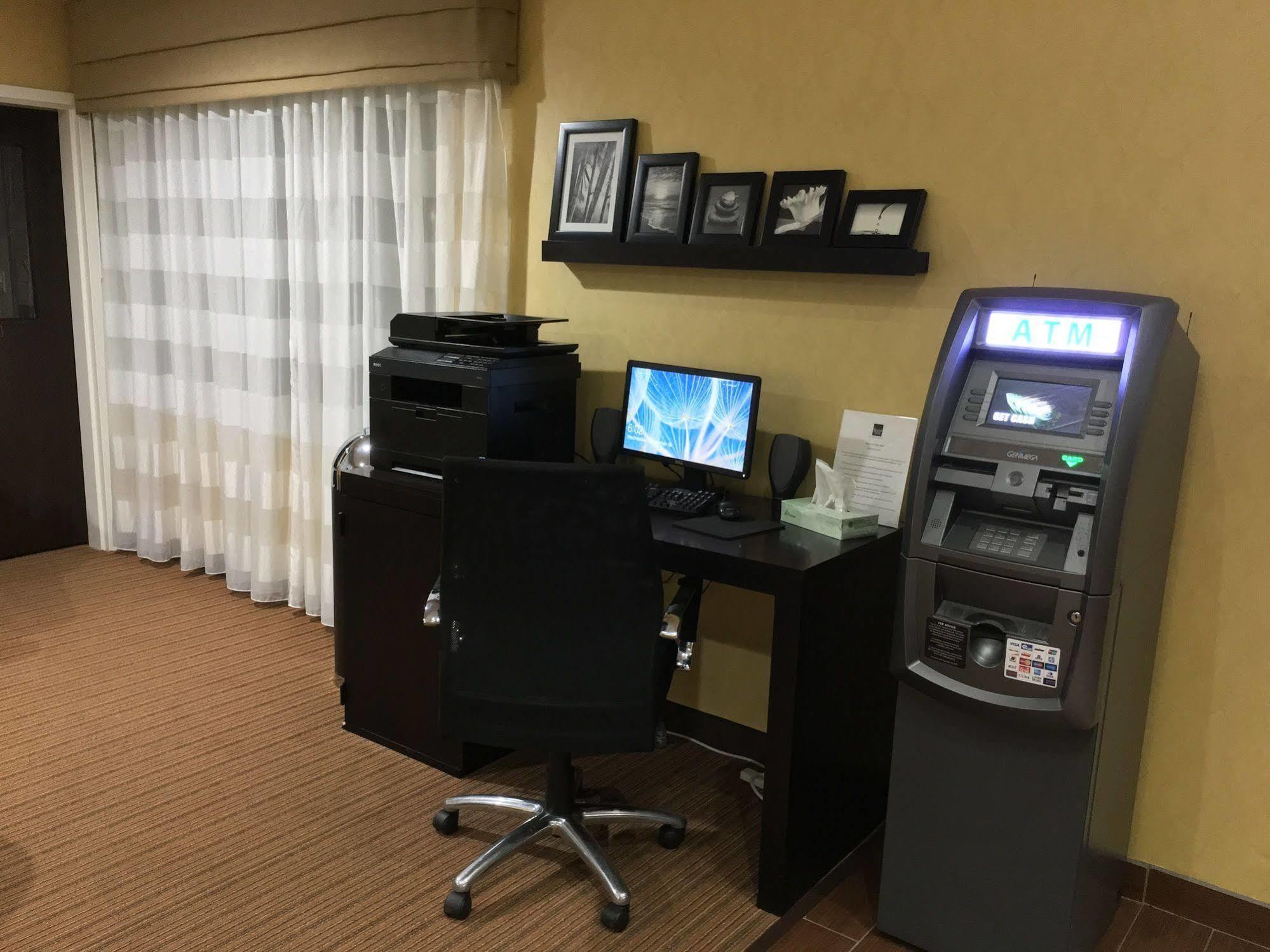 哈尼斯购物中心睡眠酒店 温斯顿-塞伦 外观 照片